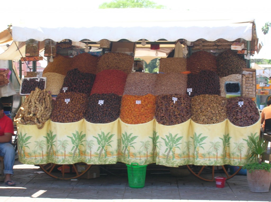 stand de fruits secs Marrakech